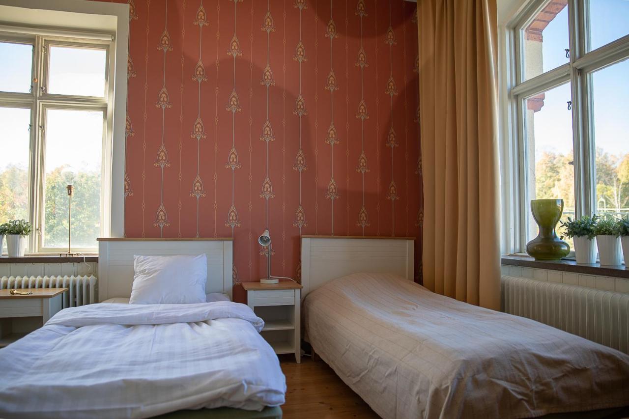 Skinnskatteberg Hotell Station מראה חיצוני תמונה